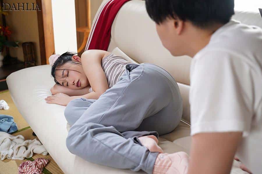 newav พี่สาวข้างบ้านตูดดินระเบิด ใส่ชุดอยู่บ้านยั่วไม่พัก DLDSS-467 1