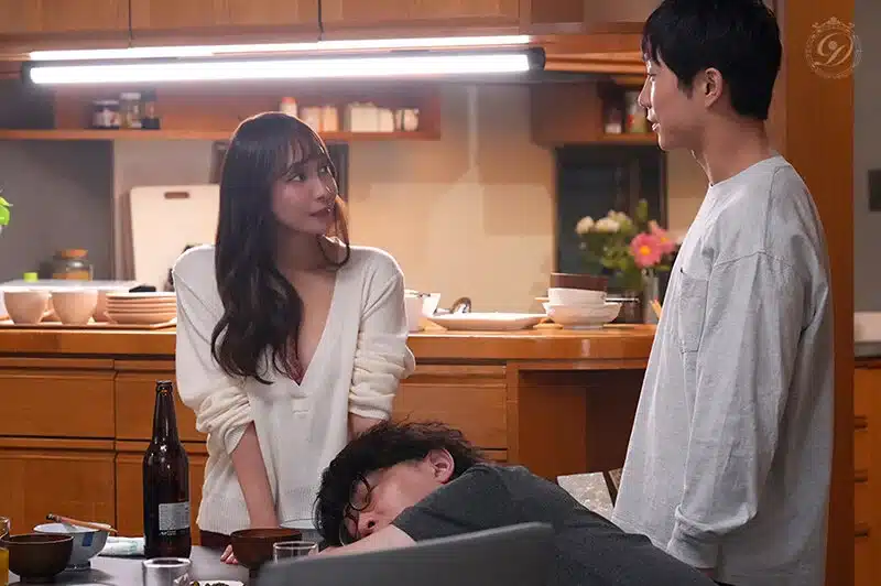 โป๊ญี่ปุ่นฟรี เมียเงียบเหงาขึ้นคร่อมพี่สามีเอง แล้วบอกว่าถ้าไม่ขยับก็ไม่ผิด DLDSS-555 1